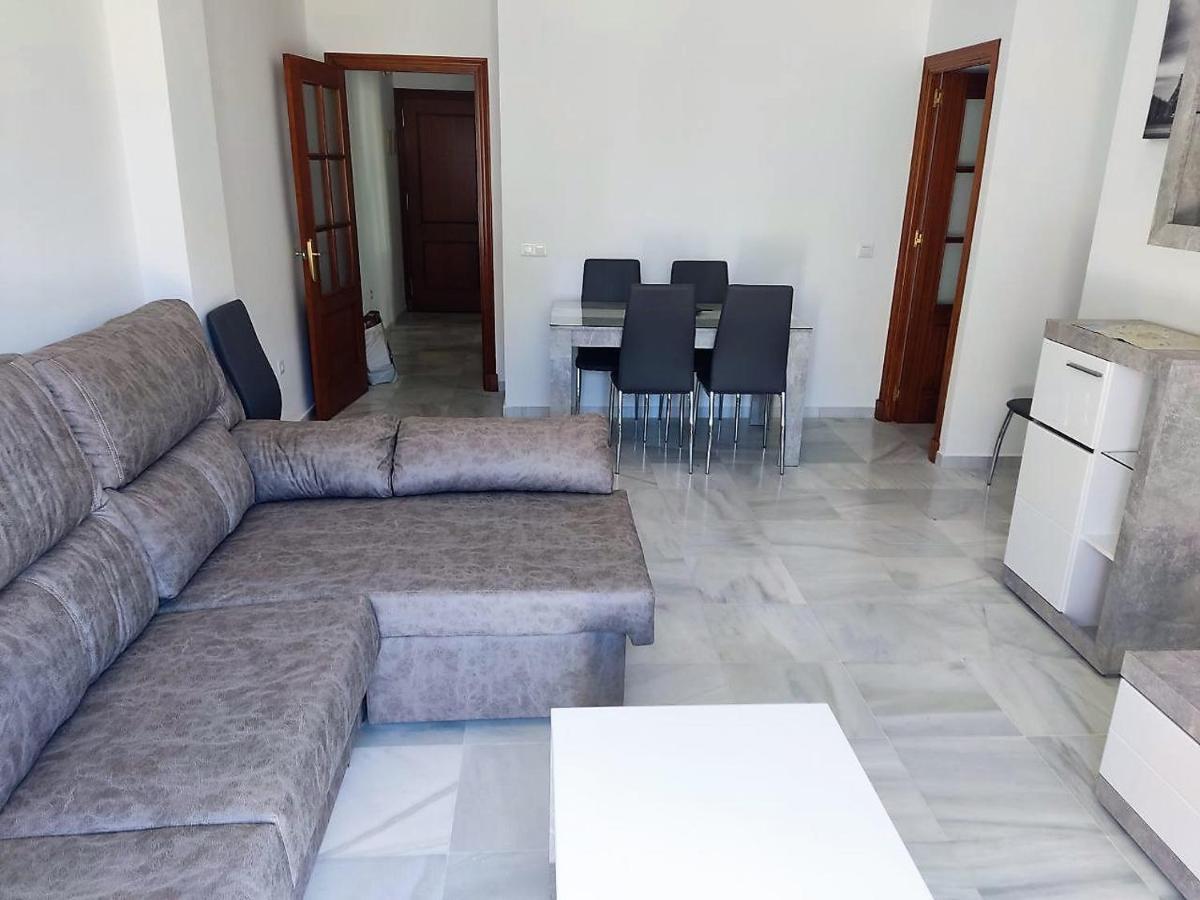Infantas Apartment *